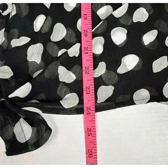 Roz & Ali Womens XL Blouse Black White Polka Dots Sheer Tie Bottom Lightweight - Picture 4 of 13
